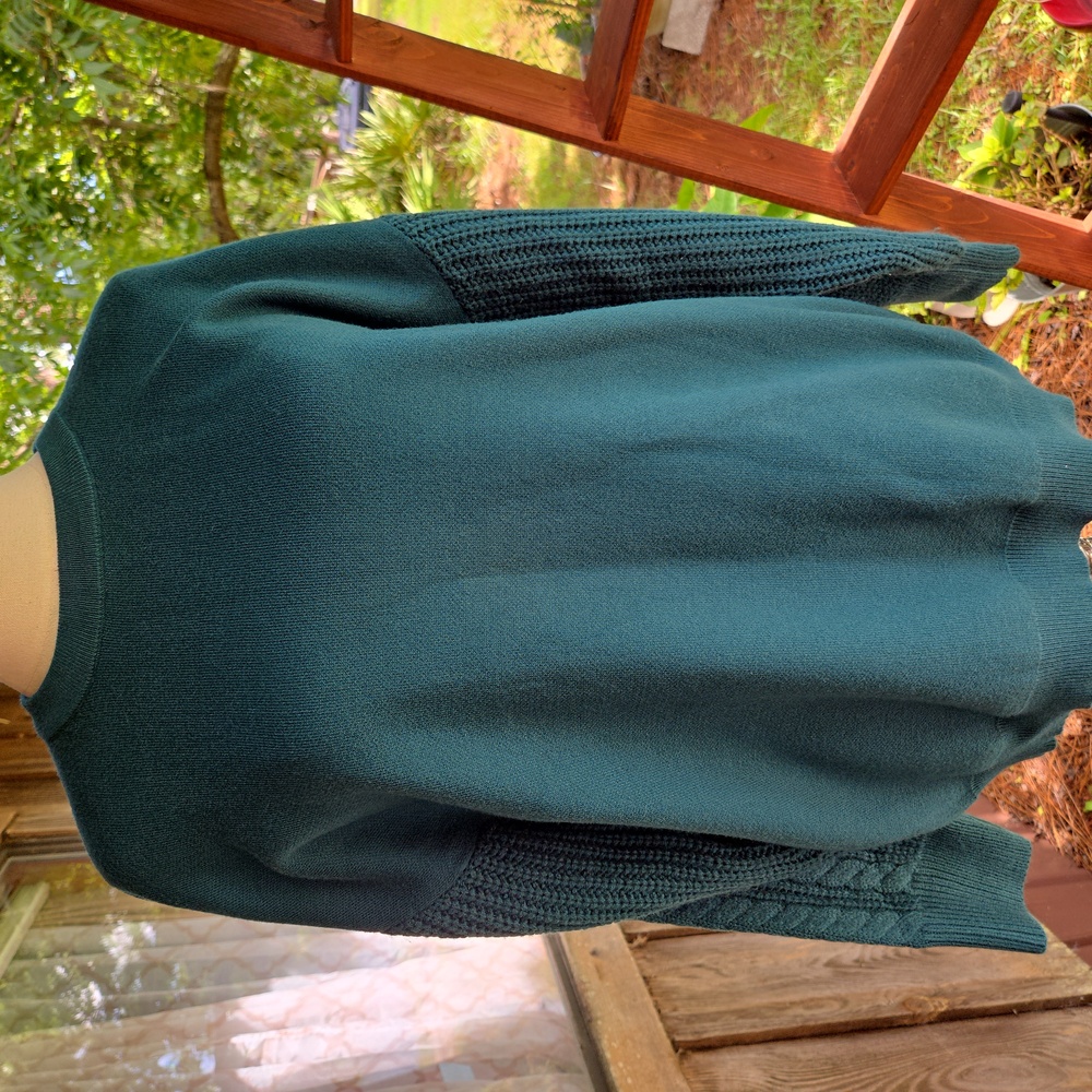 Zesica Pine Green Crewneck Sweater With Cable Knit Arms Size Medium